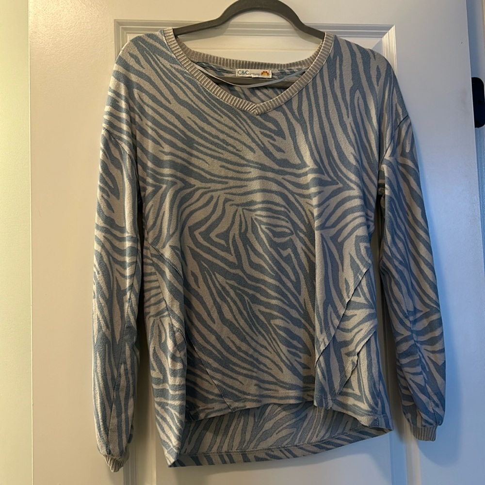 C&C California long sleeve zebra print shirt